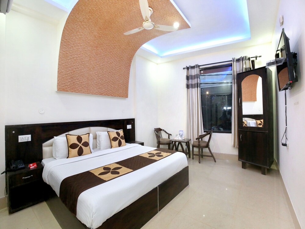 Hotel J S Regency - last minute hotel in Amritsar
