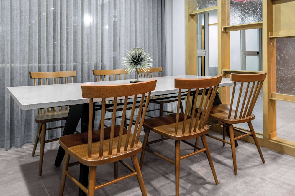 Fairfield Inn & Suites by Marriott Rocky Mount - photo 18