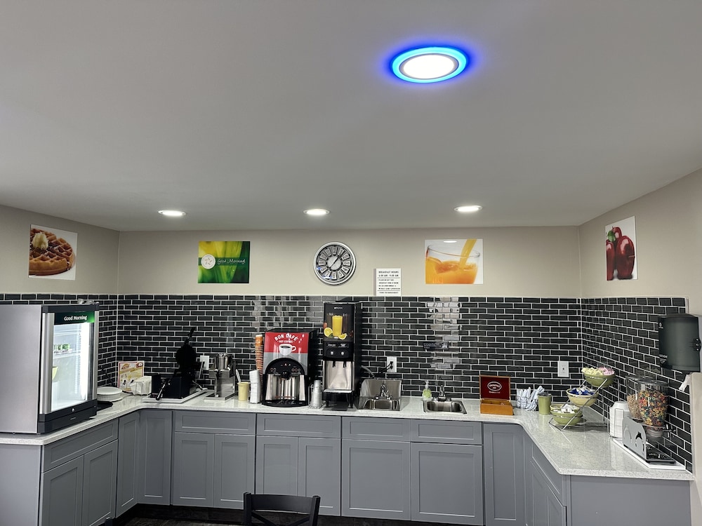 Deer Acres Inn - photo 37