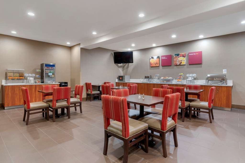 Comfort Suites Marysville Yuba City - photo 29