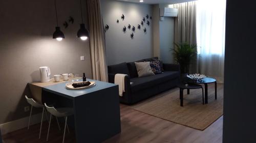 Invicta Oporto Residence — 4-Star Luxury Hotel in Porto, Portugal