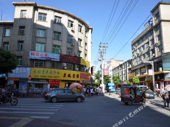 Yancheng Hotel — Junxi