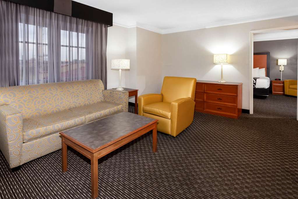 La Quinta Inn by Wyndham Laredo I 35 - photo 47