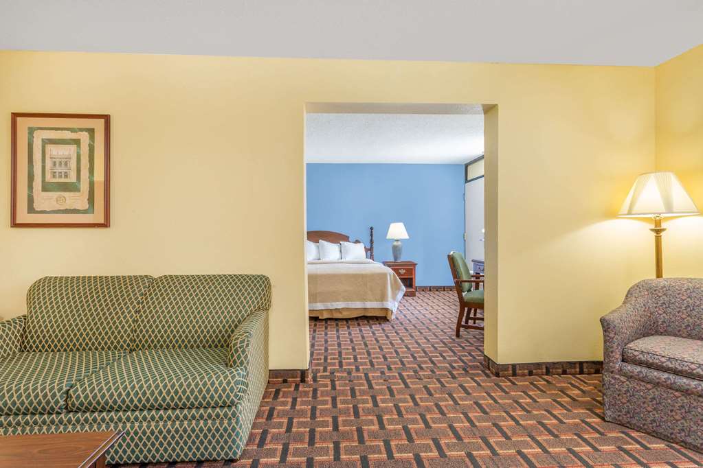 Days Inn by Wyndham Mocksville - photo 11