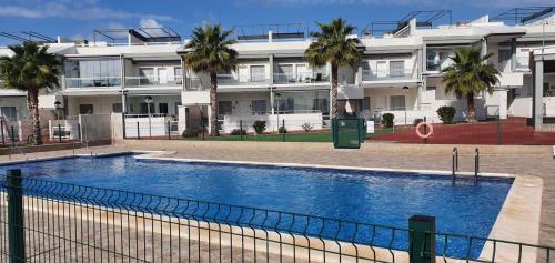 Oasis Holiday House — 4-Star Luxury Hotel in Orihuela, Spain