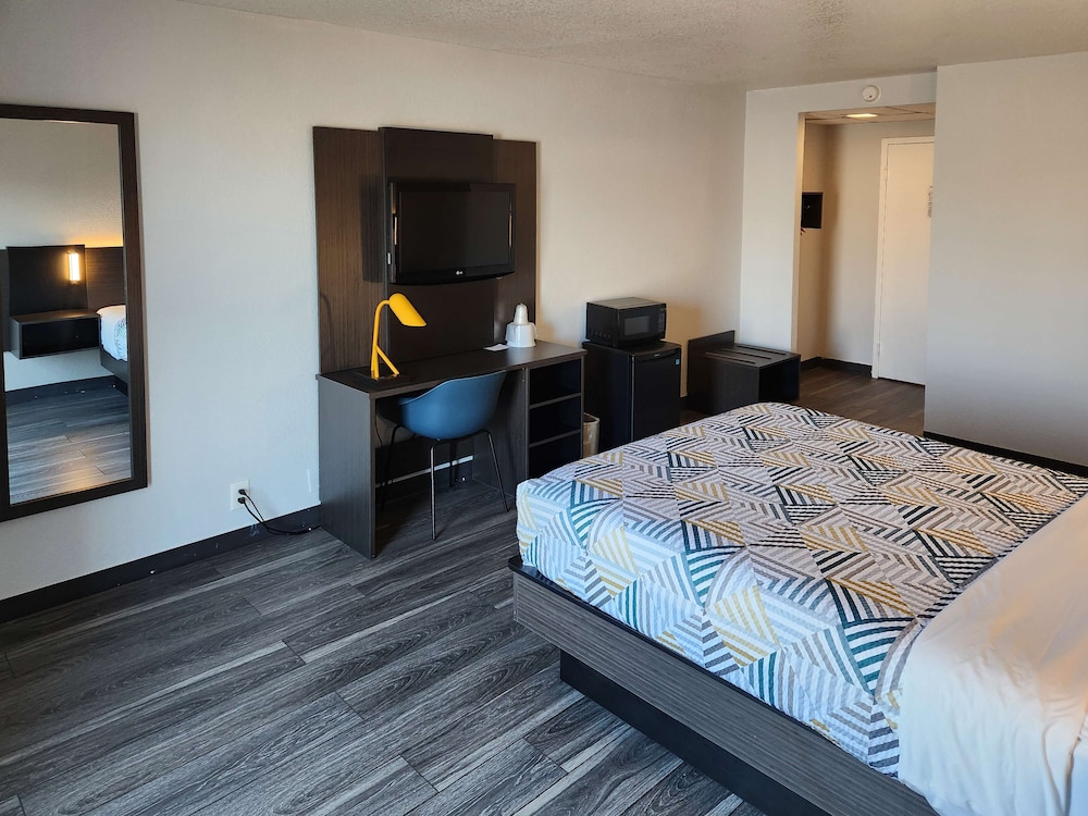 Motel 6 Lincoln NE Airport - photo 17