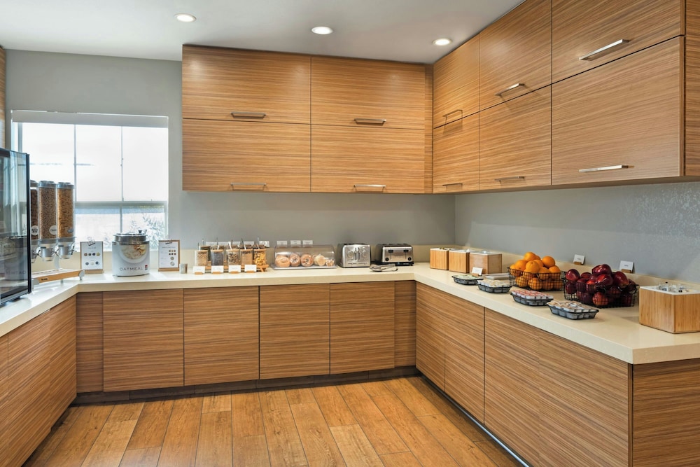 TownePlace Suites by Marriott Ontario Airport - photo 36