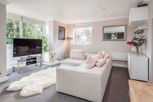 Penthouse High Spec Flat LONG STAY discount — 4-Star Luxury Hotel in Ascot, United Kingdom