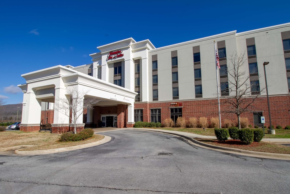 Hampton Inn & Suites Huntsville Hampton Cove - photo 41