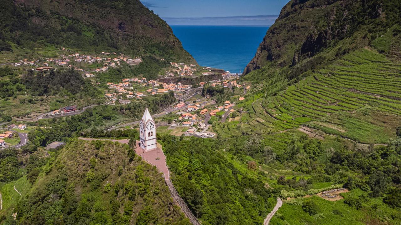 Pereira Place Cottage — 4-Star Luxury Hotel in Sao Vicente, Portugal