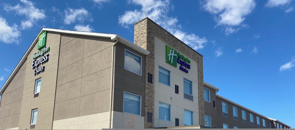Holiday Inn Express and Suites Elyria - photo 22