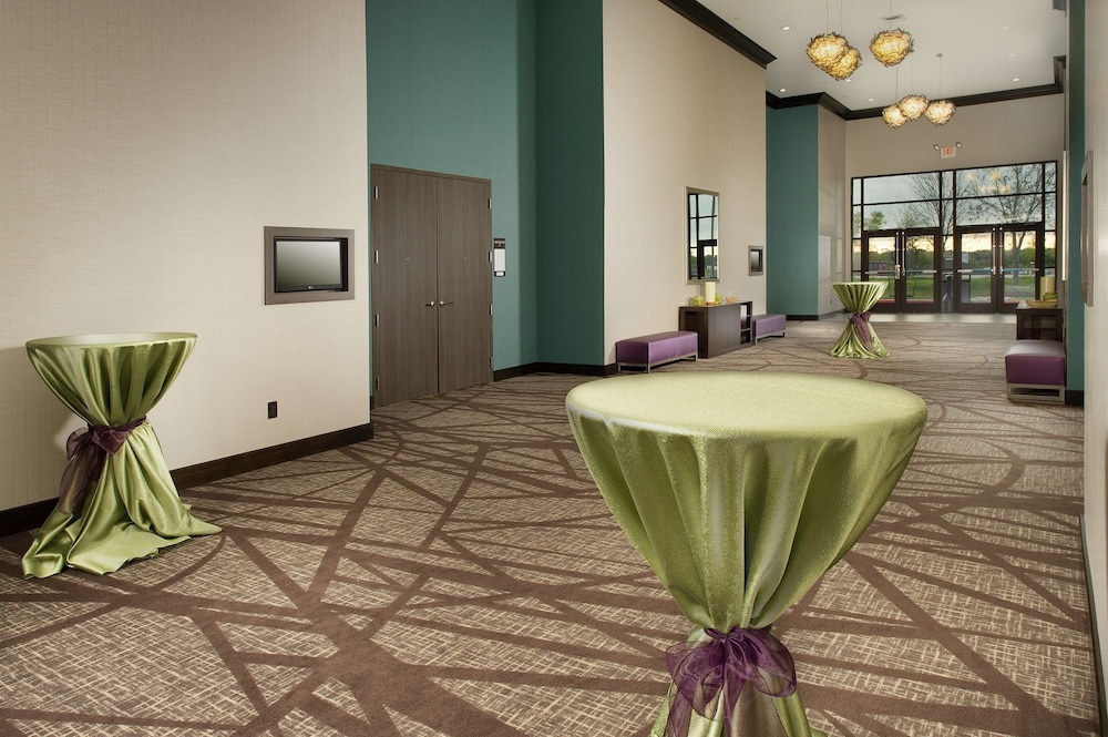 Hilton Garden Inn College Station - photo 32