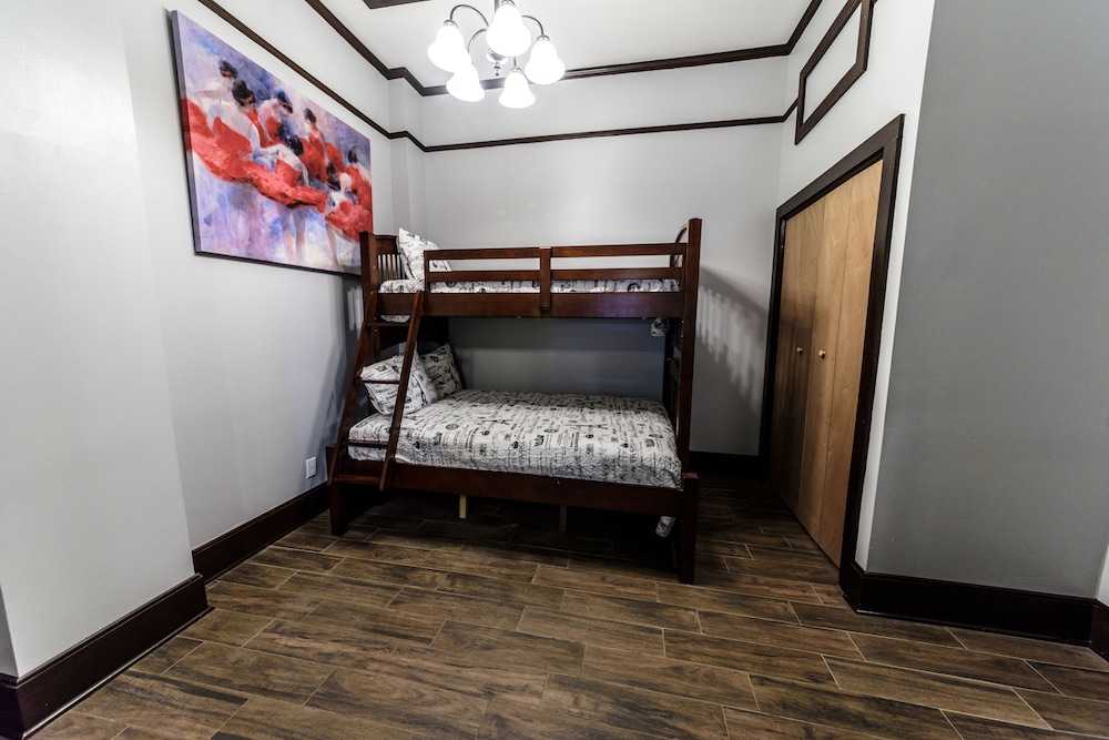 Hotel DeFuniak - photo 16