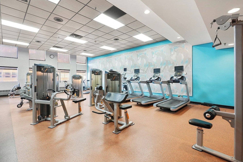 Crowne Plaza Suites MSP Airport Mall of America by IHG - photo 15