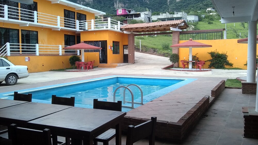 Hotel Girasoles — hotel in Malinalco