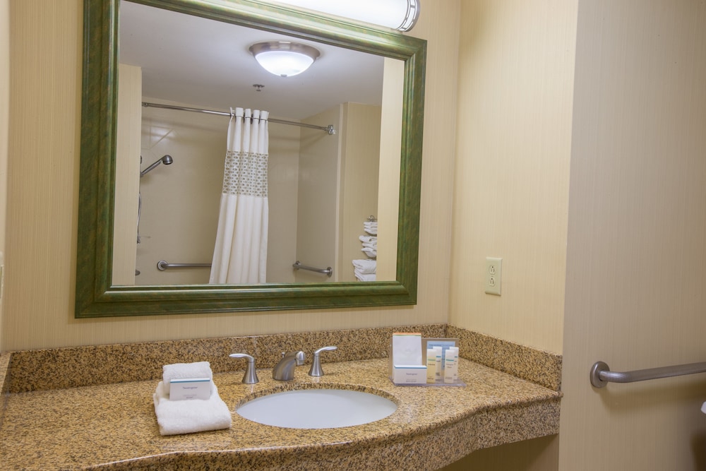 Hampton Inn & Suites Berkshires Lenox - photo 29