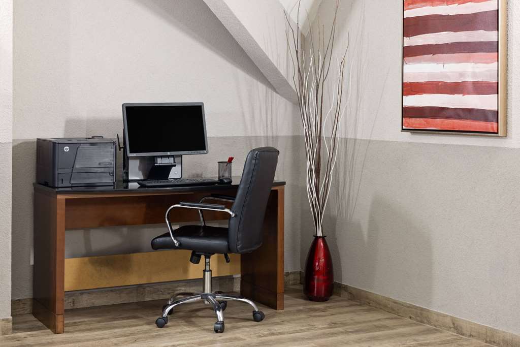 Ramada by Wyndham Parsippany - photo 30