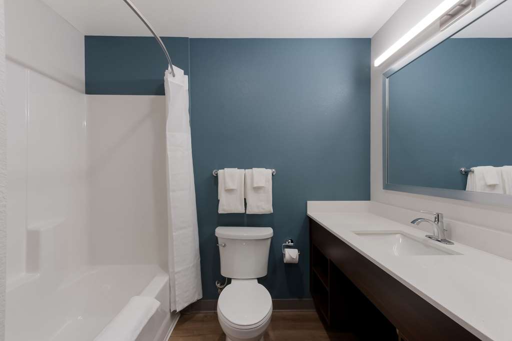 Woodspring Suites Chandler Airport - photo 7