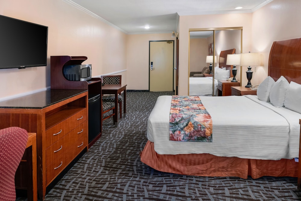 Glendale Hotel - photo 9