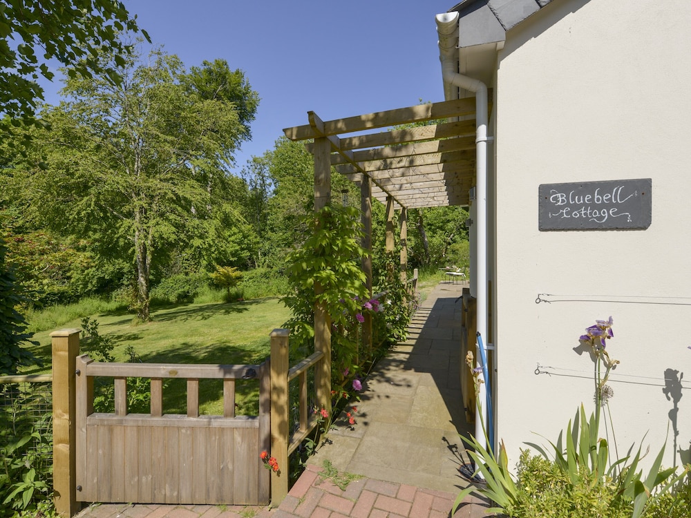 Bluebell Cottage — 4-Star Luxury Hotel in Tavistock, United Kingdom