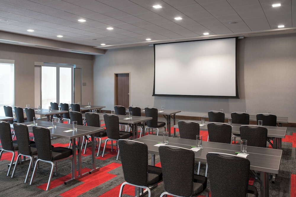 Courtyard by Marriott Pullman - photo 36