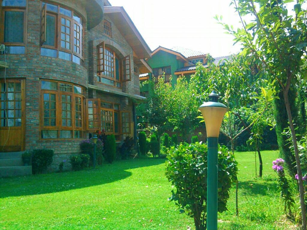 Hillscape Inn - carbon neutral hotel in Srinagar