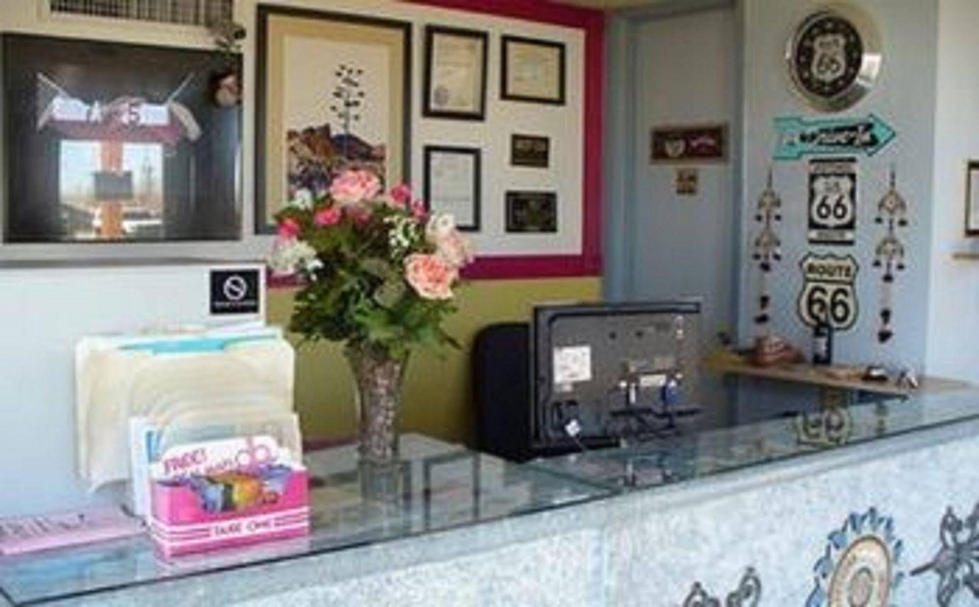 Motel 10 - photo 17