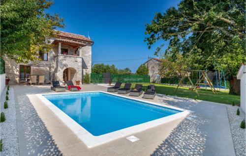 Cozy Home In Rojnici With Wifi — 4-Star Luxury Hotel in Zminj, Croatia