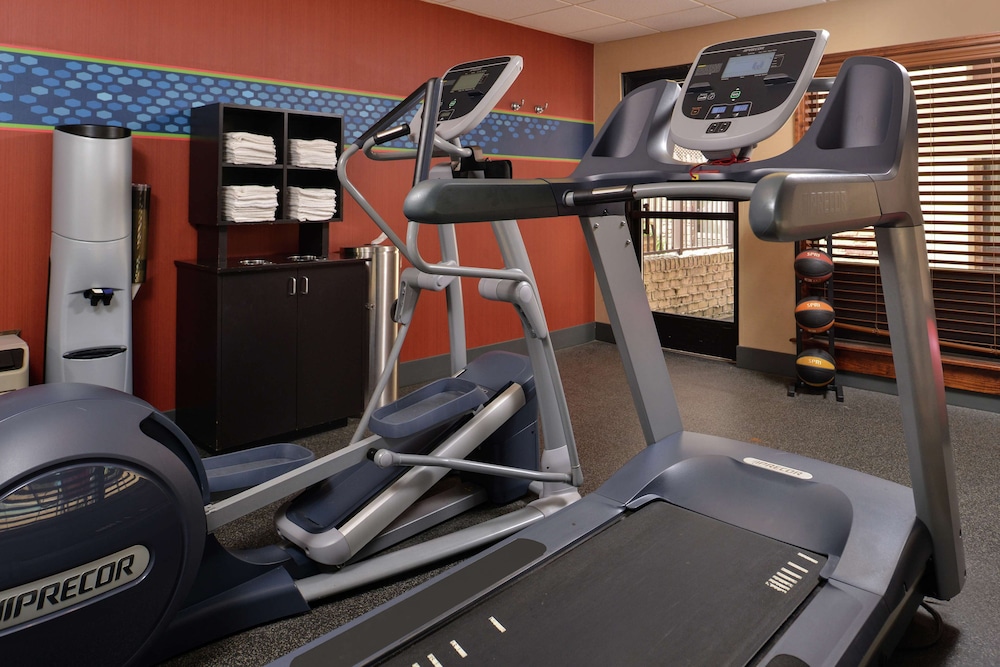 Hampton Inn South Hill - photo 49