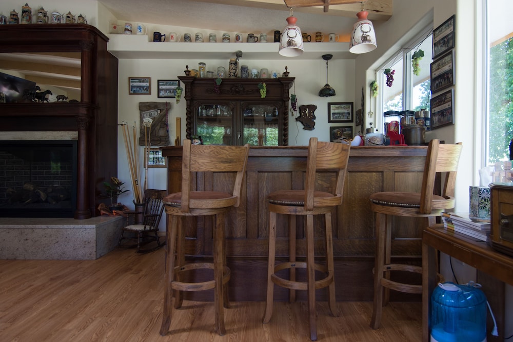 Red Horse Bed and Breakfast - photo 57