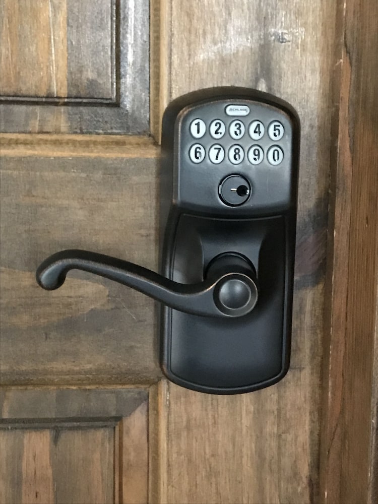 Tranquil Waters Inn The Deer Lake Loft in Deer Lake, Canada