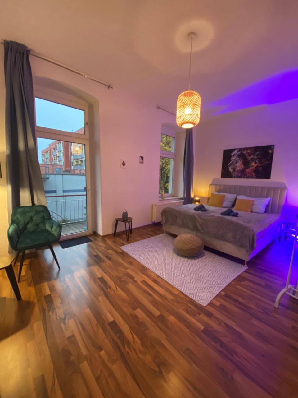 Blue Chili 04 MD Top City Apartment WiFi — 4-Star Luxury Hotel in Magdeburg, Germany