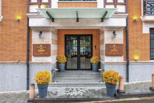 1 Hotel Borjomi — Borjomi — photo 2