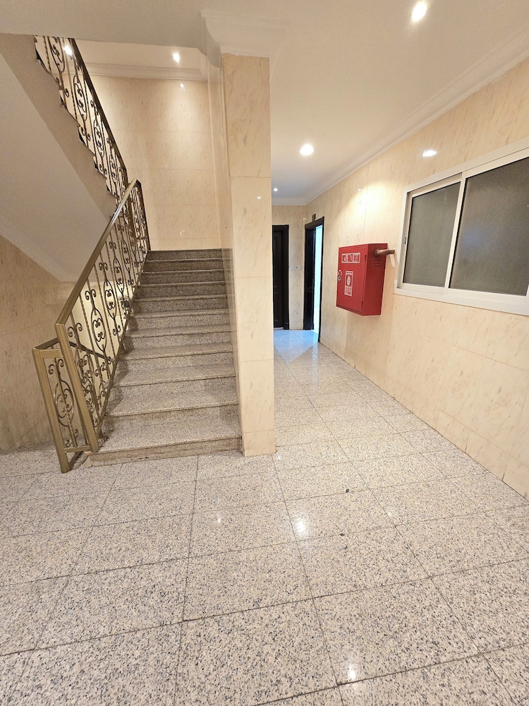 Makarm najd 4 — Riyadh — photo 2