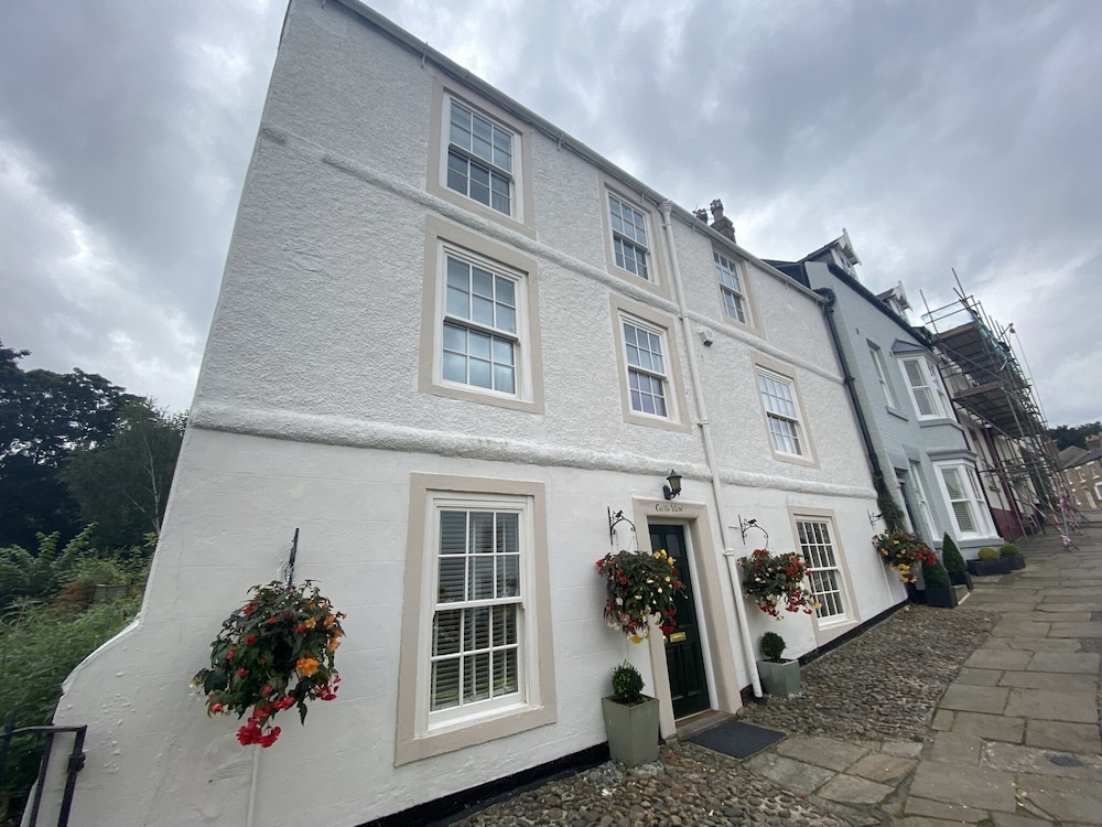 Castle View Guest House — 4-Star Luxury Hotel in Durham, United Kingdom