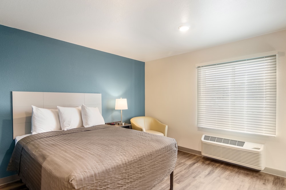 WoodSpring Suites Thornton North Denver - photo 5