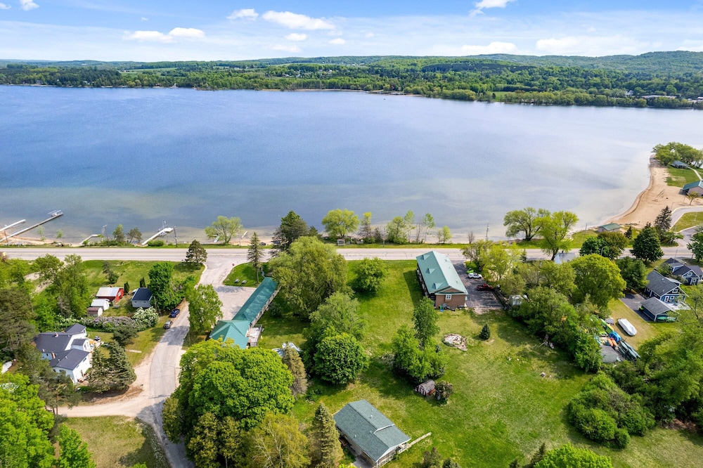 South Arm Retreats - photo 19
