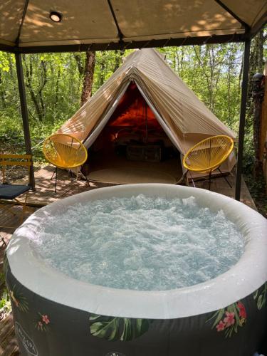 Cybèle - carbon neutral hotel in Unknown City