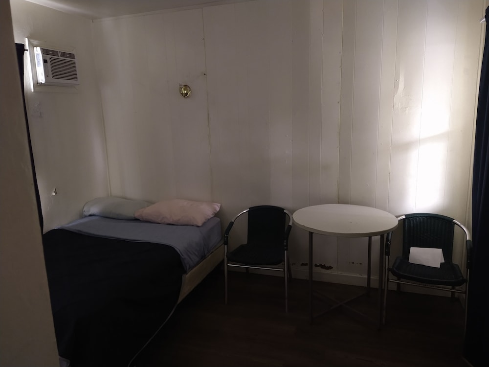 EL Amigo Motel - photo 19