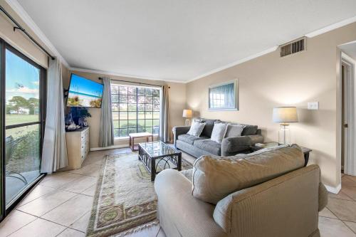 Golf Course 04A - carbon neutral hotel in Destin