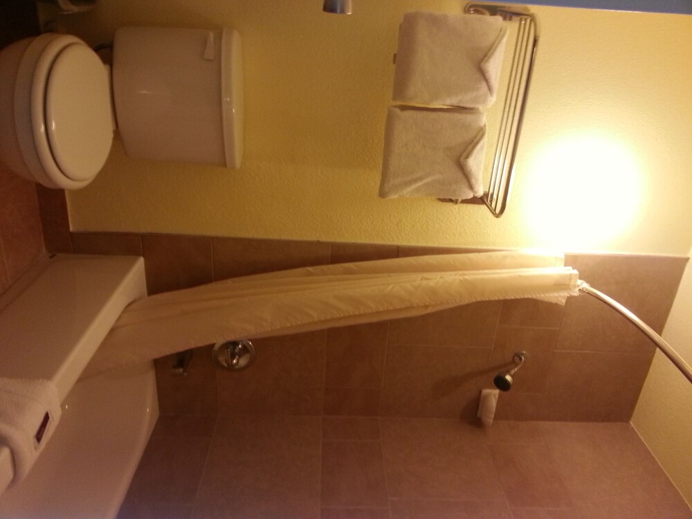 Desert Mirage Inn & Suites - photo 10