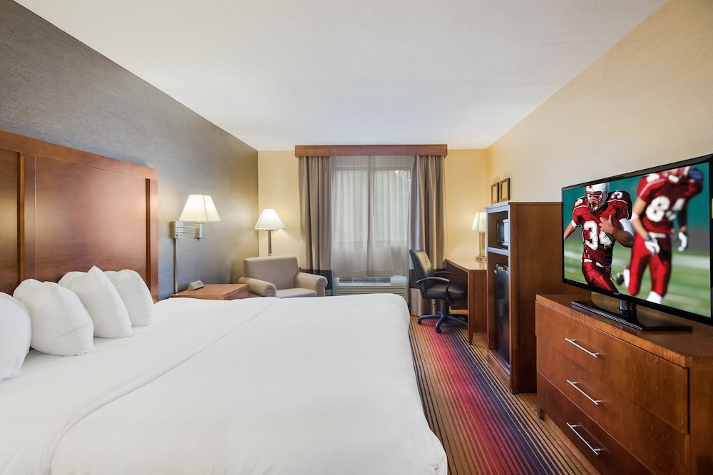 Red Roof Inn Fairfield - photo 8