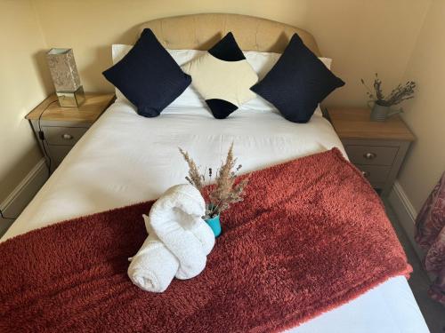 Comfy king bed families & Contractors welcome — St Ives — photo 4