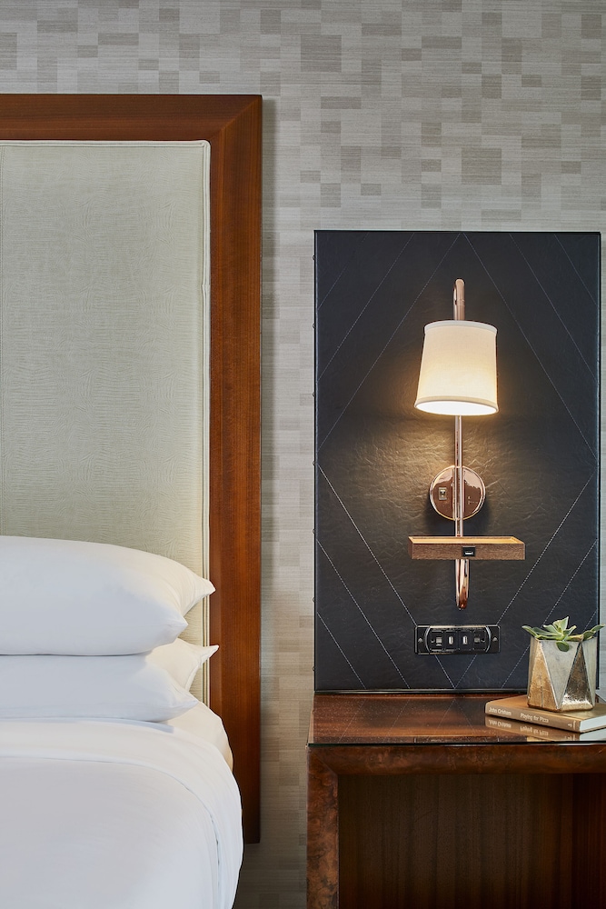 Renaissance Atlanta Midtown Hotel - photo 10