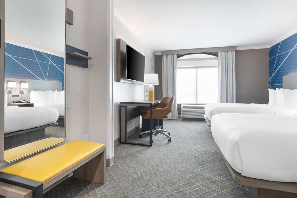 Comfort Inn & Suites New Orleans Airport North - photo 14
