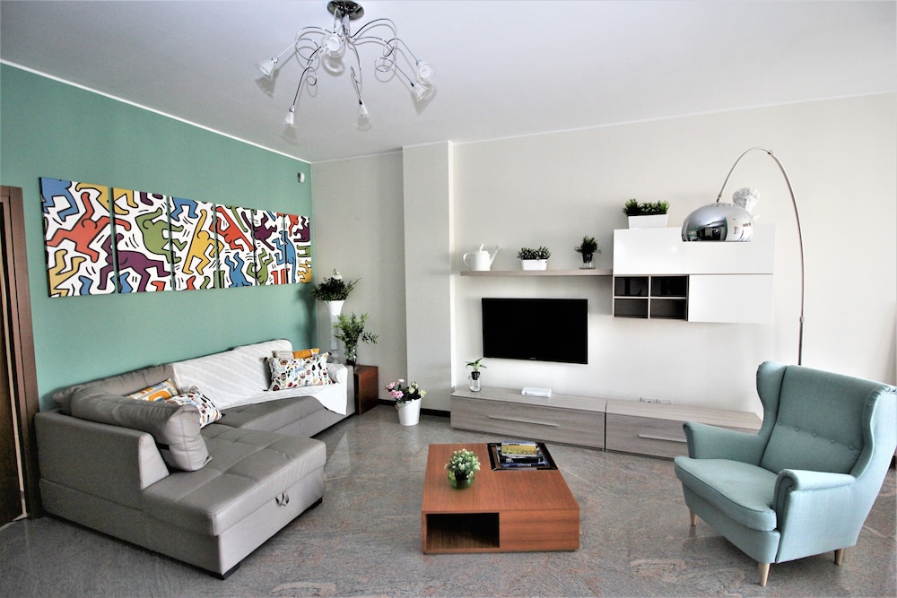 Downtown Eco Chic Porta Romana — 4-Star Luxury Hotel in Milan, Italy