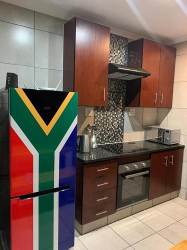 Rhino House with 3 bedrooms next to Pilanesberg and Sun City — 4-Star Luxury Hotel in Mogwase, South Africa