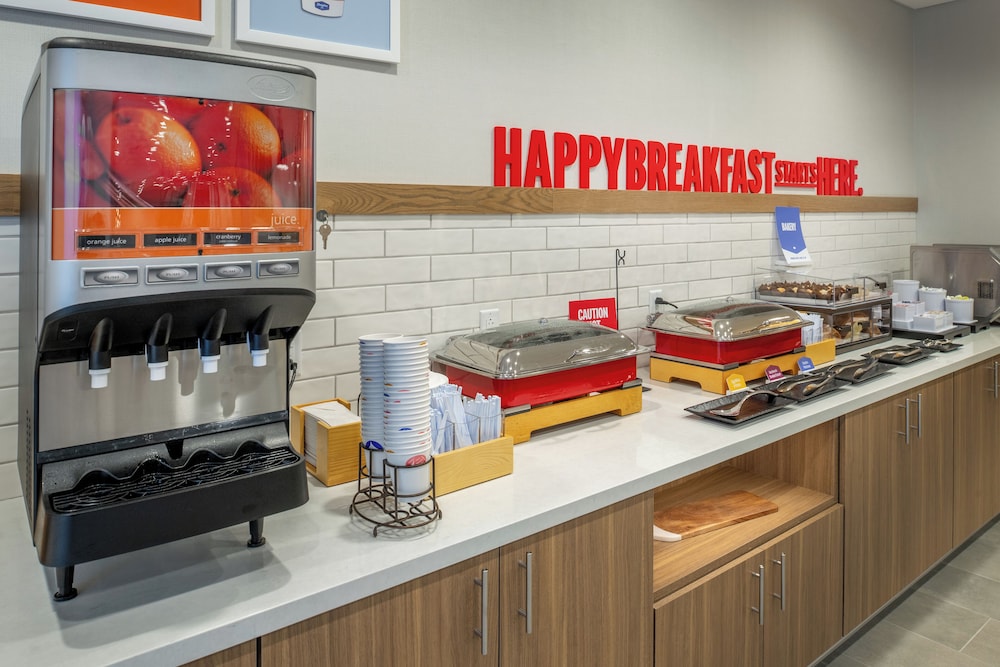 Hampton Inn by Hilton St. Louis Airport - photo 76