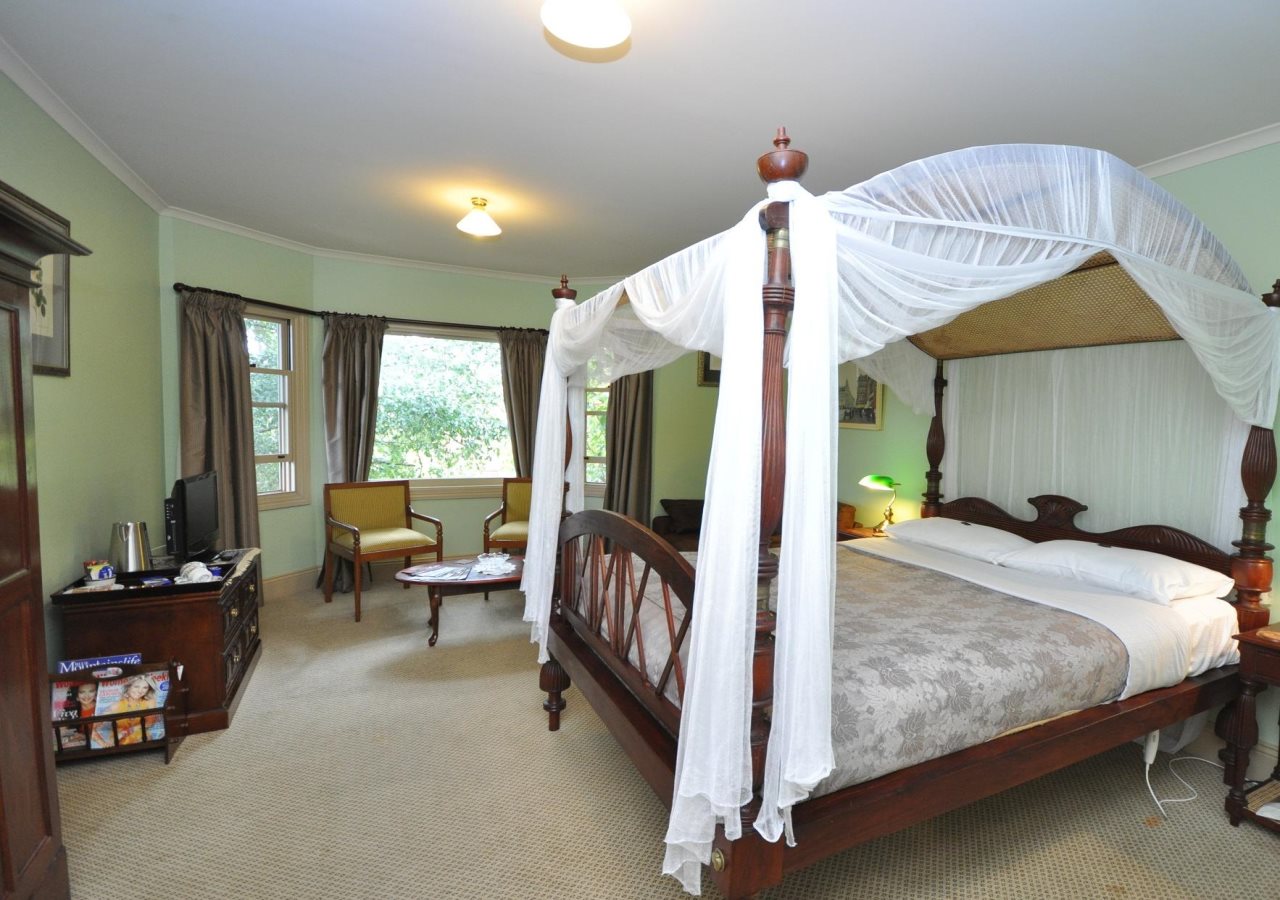Lurline House — 4-Star Luxury Hotel in Katoomba, Australia