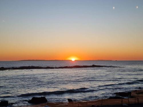 Cape Town Sea Point Beautiful 2 Bedroom Apartment @Tucked Away — 4-Star Luxury Hotel in Cape Town, South Africa